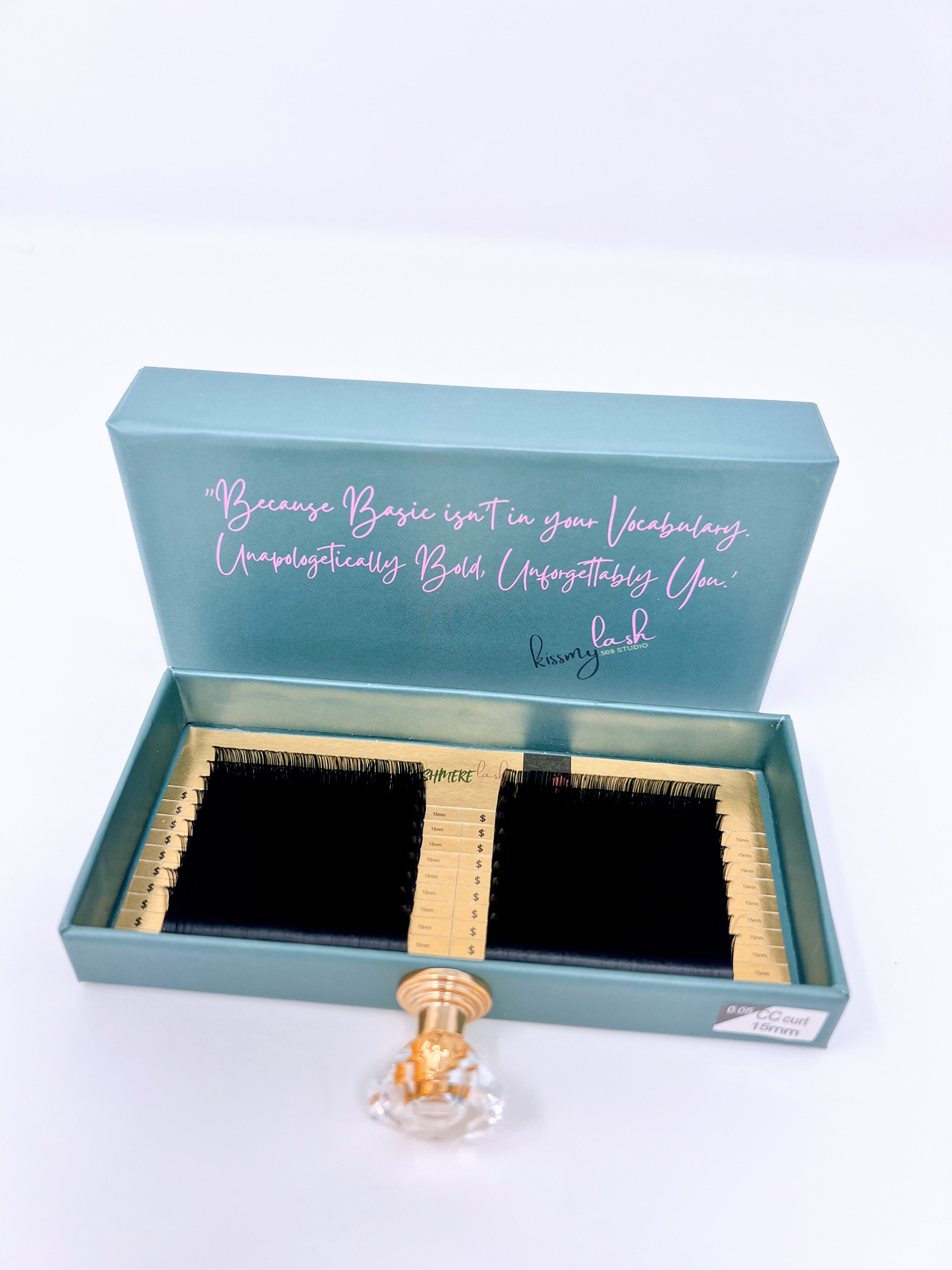 0.05 KISSMY KASHMERE LASH – Luxury Loose Base Lash Trays